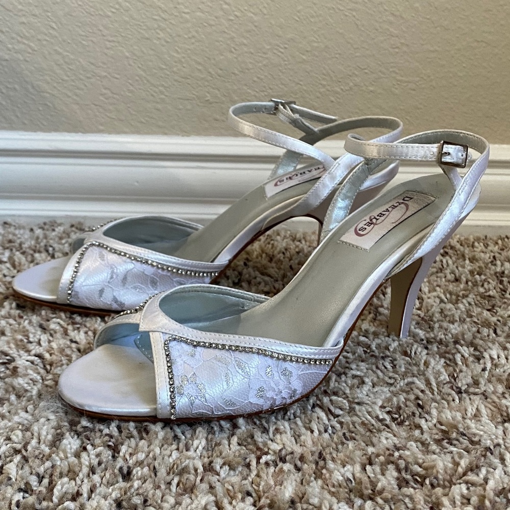 Dyeables white lace & rhinestone heels
